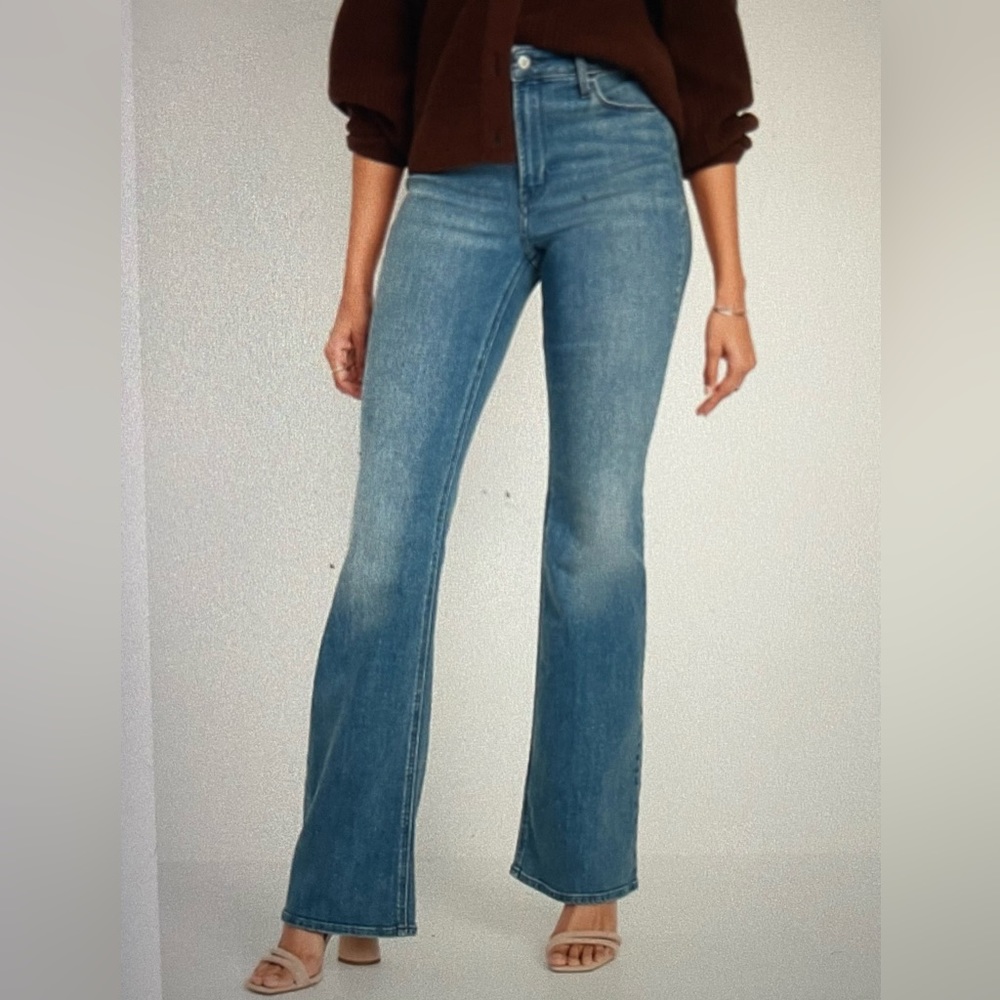 Old navy NWOT flare pants. Smoke free home/no pets.